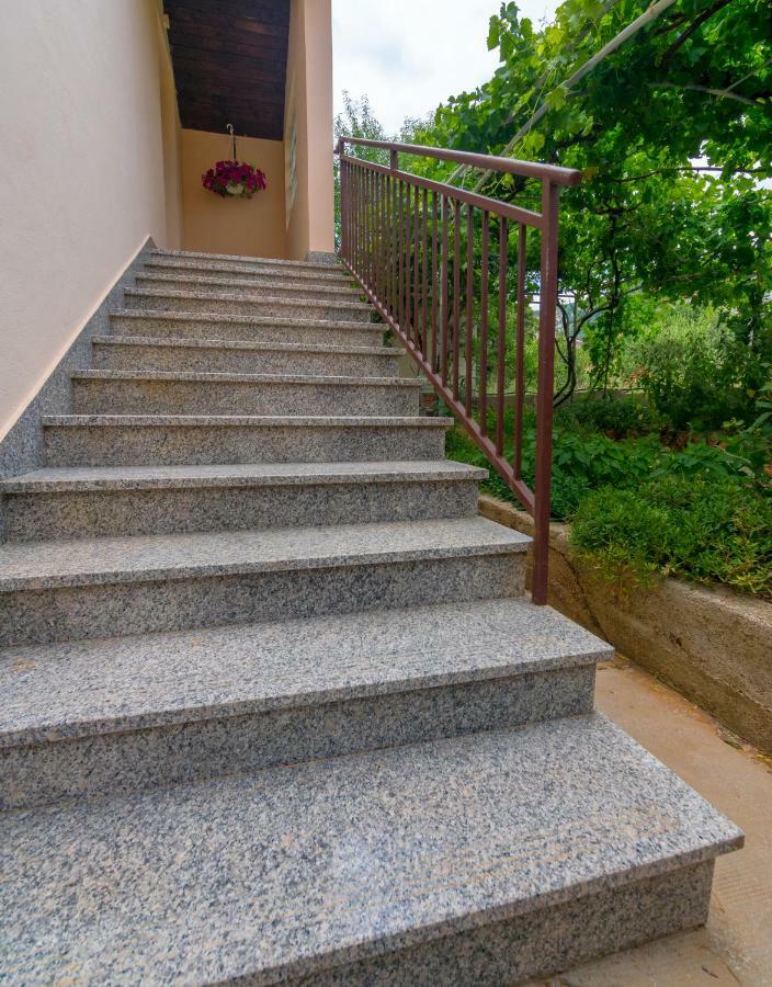 689 Banjol Apartment Exterior photo